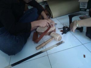 membuat tali tas kulit membuat tali tas kulit