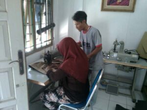 belajar menjahit tas hobo