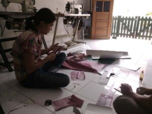 pelatihan membuat slingbag